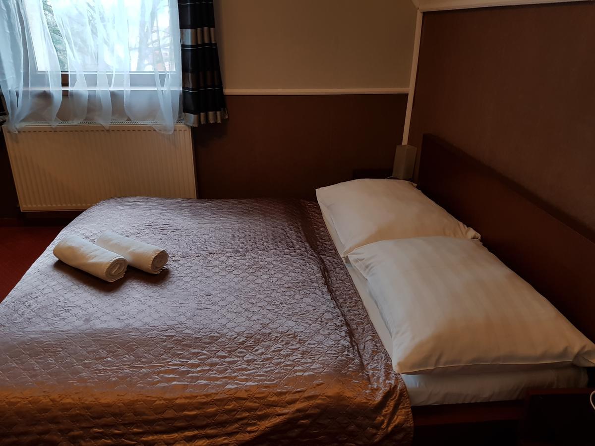Amaretto Szallas Miskolc Dış mekan fotoğraf